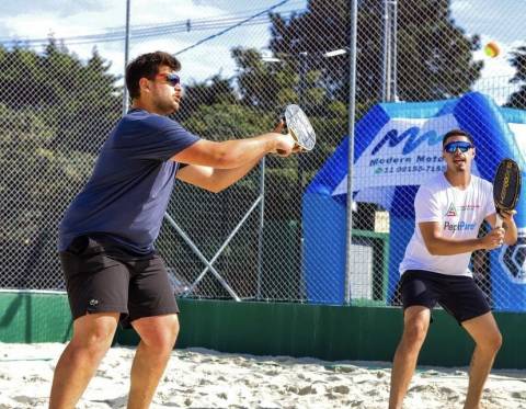 Inscrições abertas para o campeonato de beach tennis Anglo Aldeia Arena da Serra Cup
