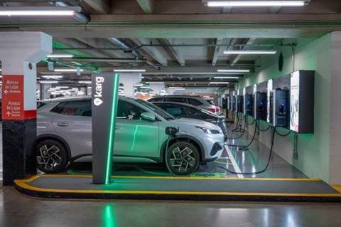 Shopping Tamboré inaugura eletroposto para carregamento de veículos elétricos e híbridos