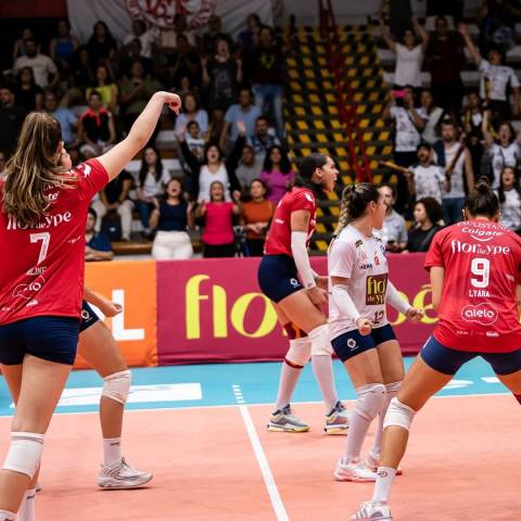 Mesmo com a derrota, Paulistano/Barueri está nos playoffs da Superliga 2024-2025