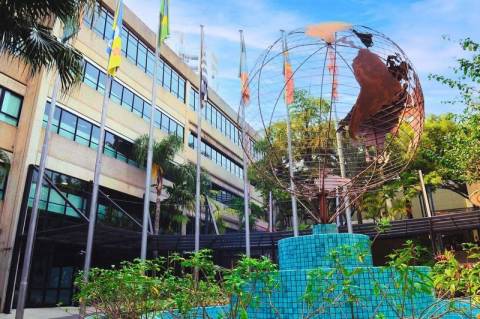 Escola Internacional de Alphaville oferece aulas gratuitas de preparação para redação do Enem