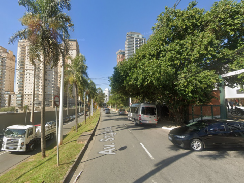 Falta de poda de árvores preocupa moradores da Av. Sagitário, em Alphaville