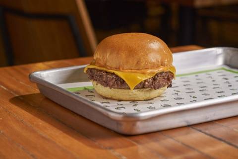Cabana Burger promove ação que dará direito a um burger grátis