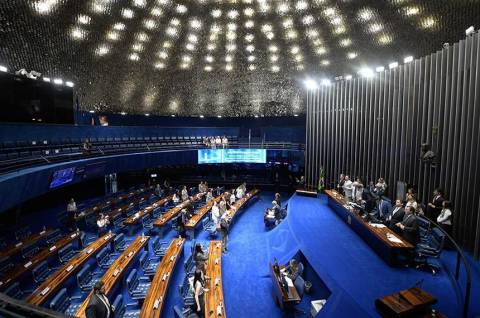 Senado derruba decreto sobre alterações no IOF