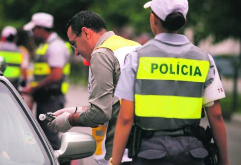 Detran quer fiscalizar 875 mil veículos, em Barueri já foram mais de 3,4 mil