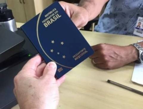 Visto americano ficará mais caro com nova taxa e pode chegar a R$2,5 mil