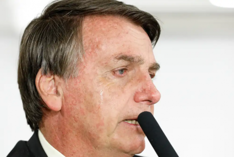 Ex-presidente Bolsonaro é levado pela PF e usará tornozeleira eletrônica
