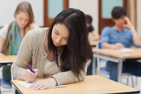 Sistema de Ensino Objetivo abre inscrições gratuitas para 'Simulado do Enem'