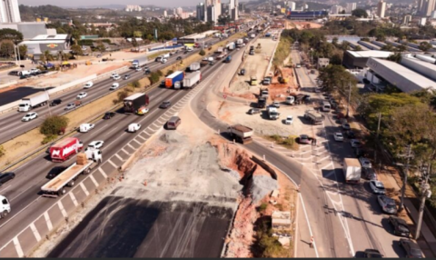 Motoristas que trafegam por Alphaville contam com novo acesso provisório à Castello Branco