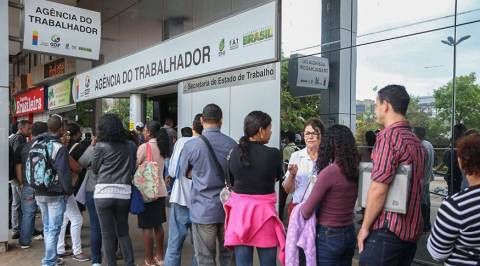 País tem 1,254 milhão de pessoas desempregadas há 2 anos ou mais, aponta IBGE