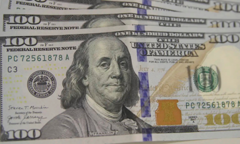 Dólar alcança R$ 5,50 e bolsa cai 2,1% após decisão de Dino