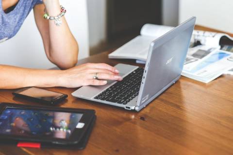Feira online abre inscrições para empregar mais de 8 mil jovens