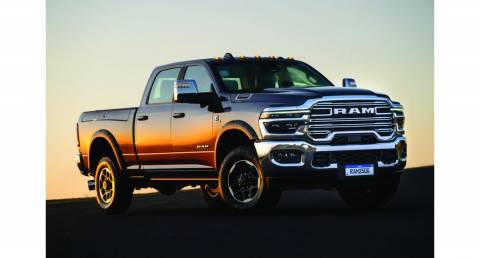 Ram 2500 e 3500 2025 chegam como as picapes diesel mais potentes do mercado, com acessórios exclusivos