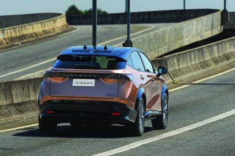 Nissan inicia testes em larga escala com frota elétrica no país