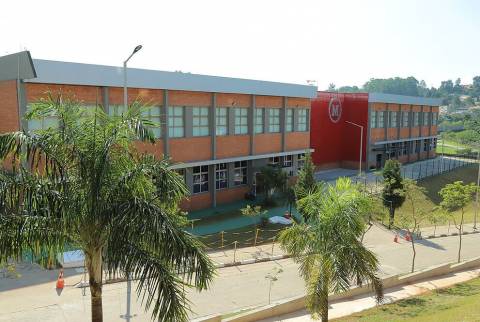 Alunos do Mackenzie Alphaville participam de competição internacional com foco em investimentos e mercado global