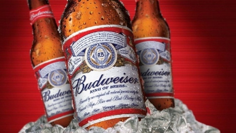 “King of Beers”: Budweiser reforça sua trajetória única e enfatiza por que é a cerveja mais valiosa do mundo