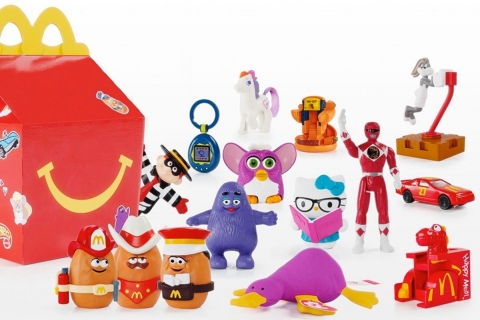 40 anos do McLanche Feliz traz de volta brindes icônicos