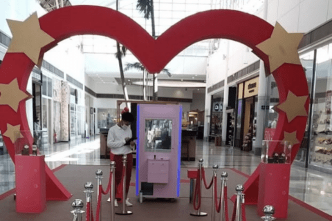 Shopping Tamboré celebra o Dia dos Namorados com Máquina de Prêmios