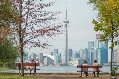 Canadá abrirá fronteiras para viajantes brasileiros vacinados a partir de setembro