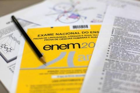 Objetivo comenta em evento on-line a prova do 1º dia do ENEM 2021